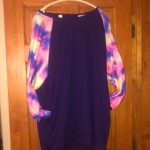 Plus size tye-dyed sleeve sweatshirt